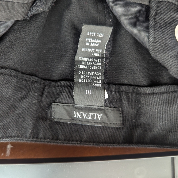 Black Straight Leg Pants with Sleek Design - Picture 5 of 5